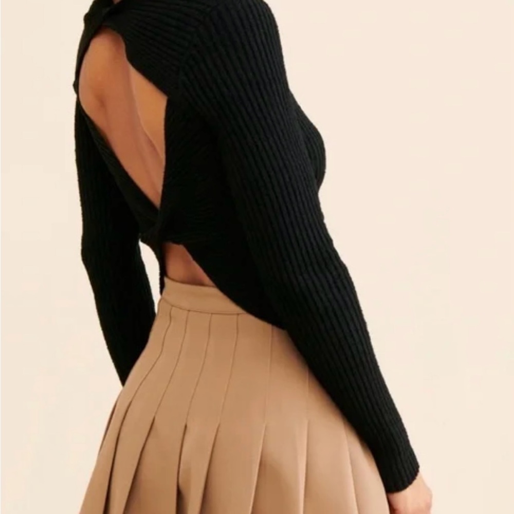 Anthropologie Astr the Label Twist Back Ribbed Knit Top